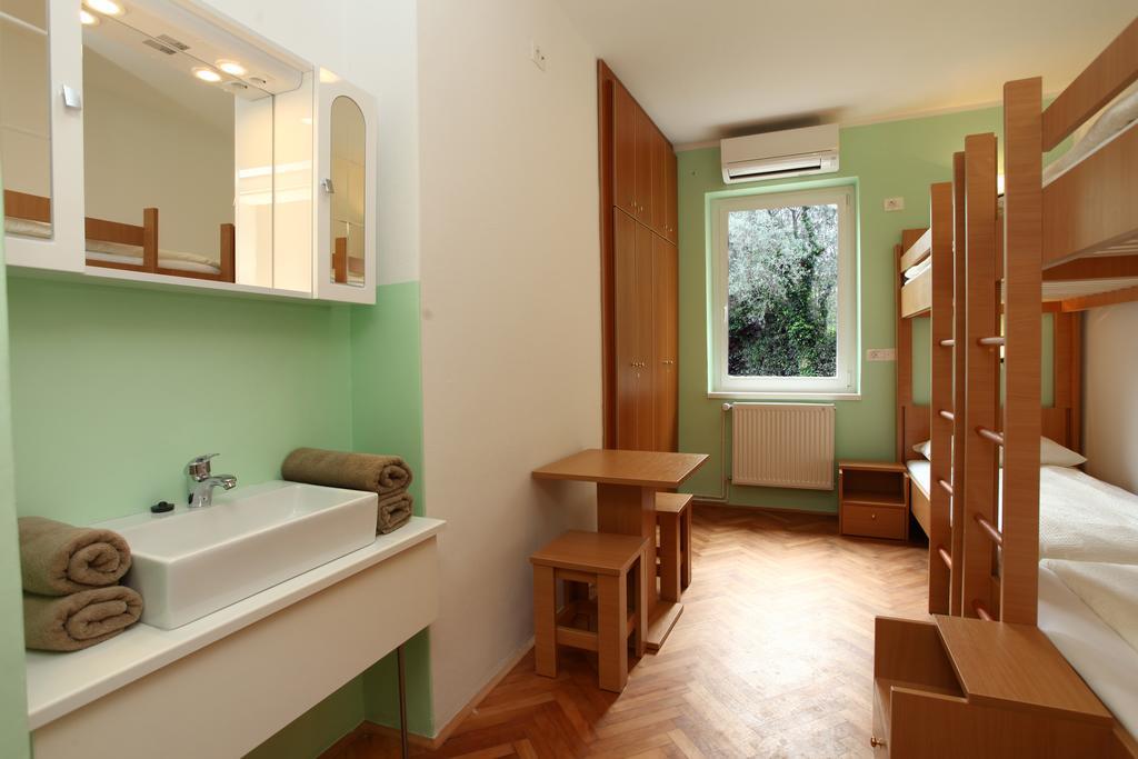 Hostel Soline بورتوروز المظهر الخارجي الصورة